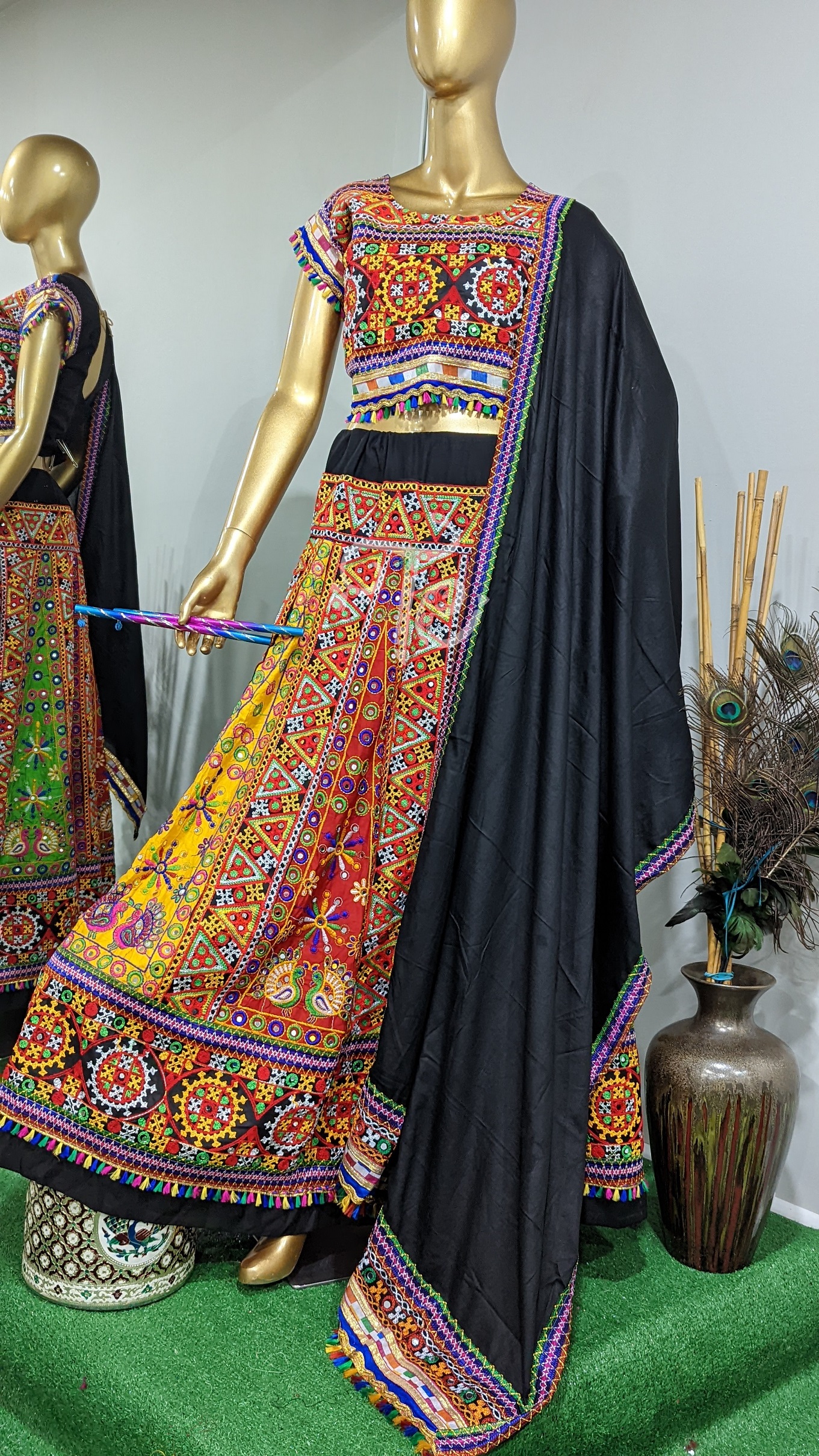 Multi Color Gamthi Style Traditional Navaratri Chaniya Choli