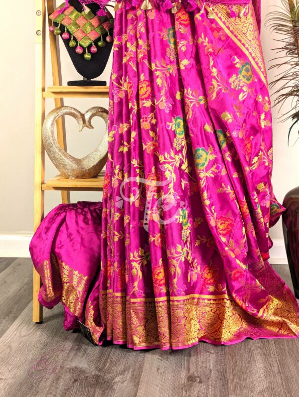 Fuchsia(Rani) Color Pure Crape Silk Banarasi Saree Adorned with Meenakari Floral Jaal